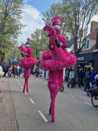 paashaas lente entertainment