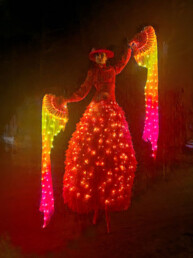 spaannse steltenlopers steltenact verlicht led fiesta