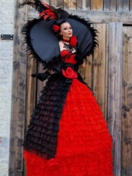 steltenlopers huren moulin rouge