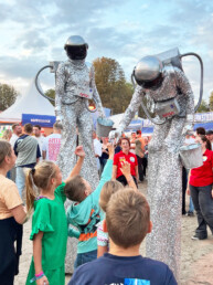 steltenlopers huren astronaut space