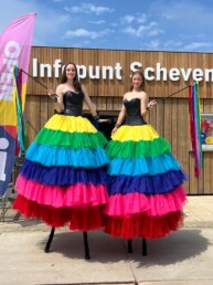 regenboog pride steltenlopers nineties entertainment sense theatre 2026